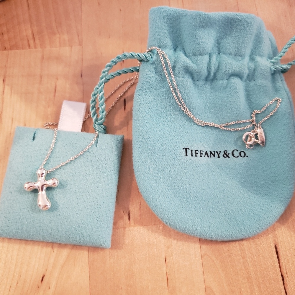 Tiffany and co elsa peretti cross necklace